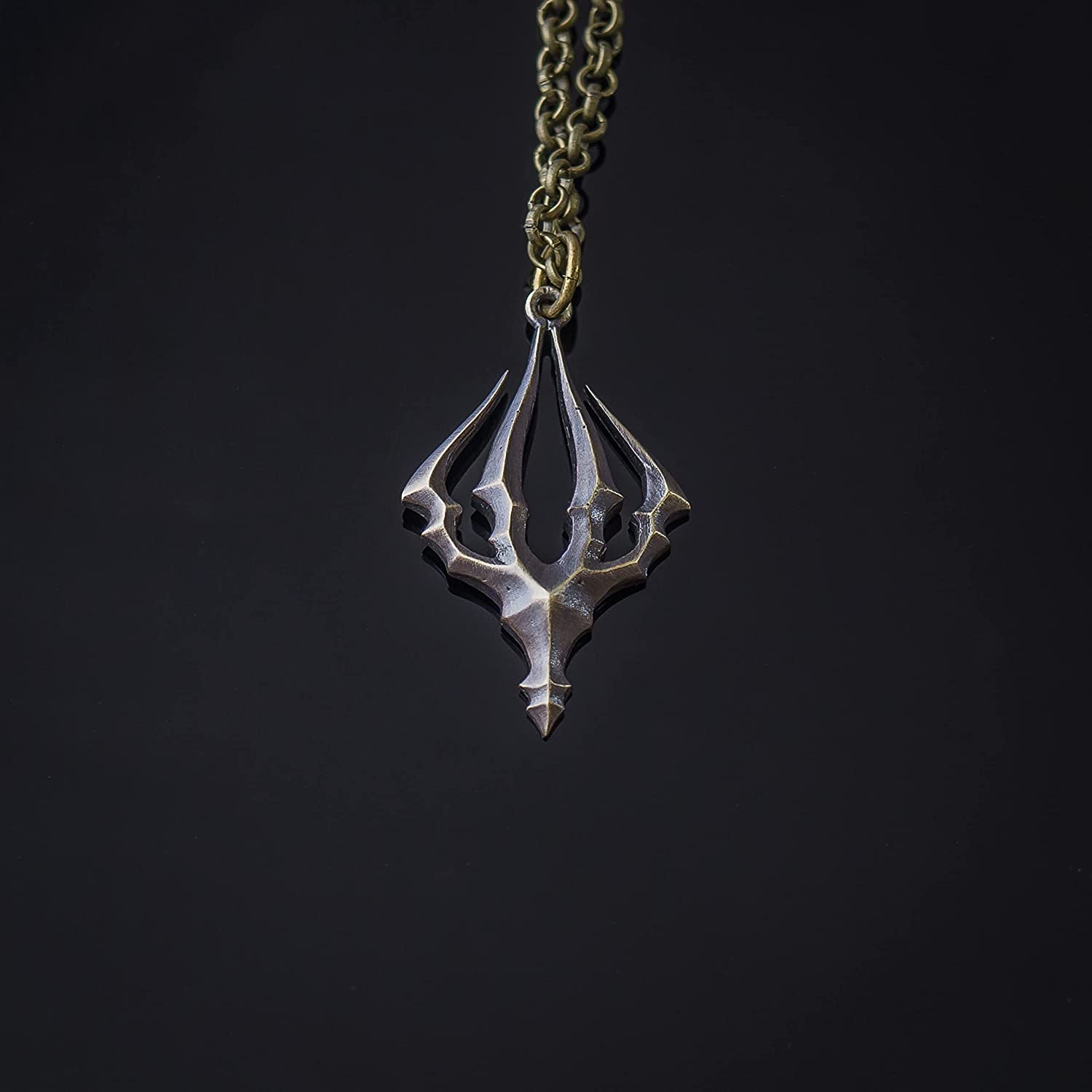 king's brand hollow knight necklace
